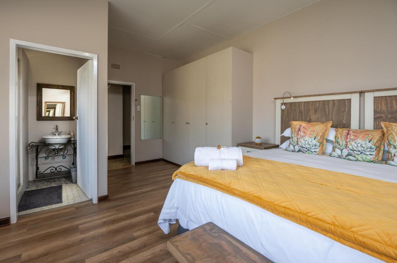 Opstal Gastehuis Potchefstroom Kültér fotó