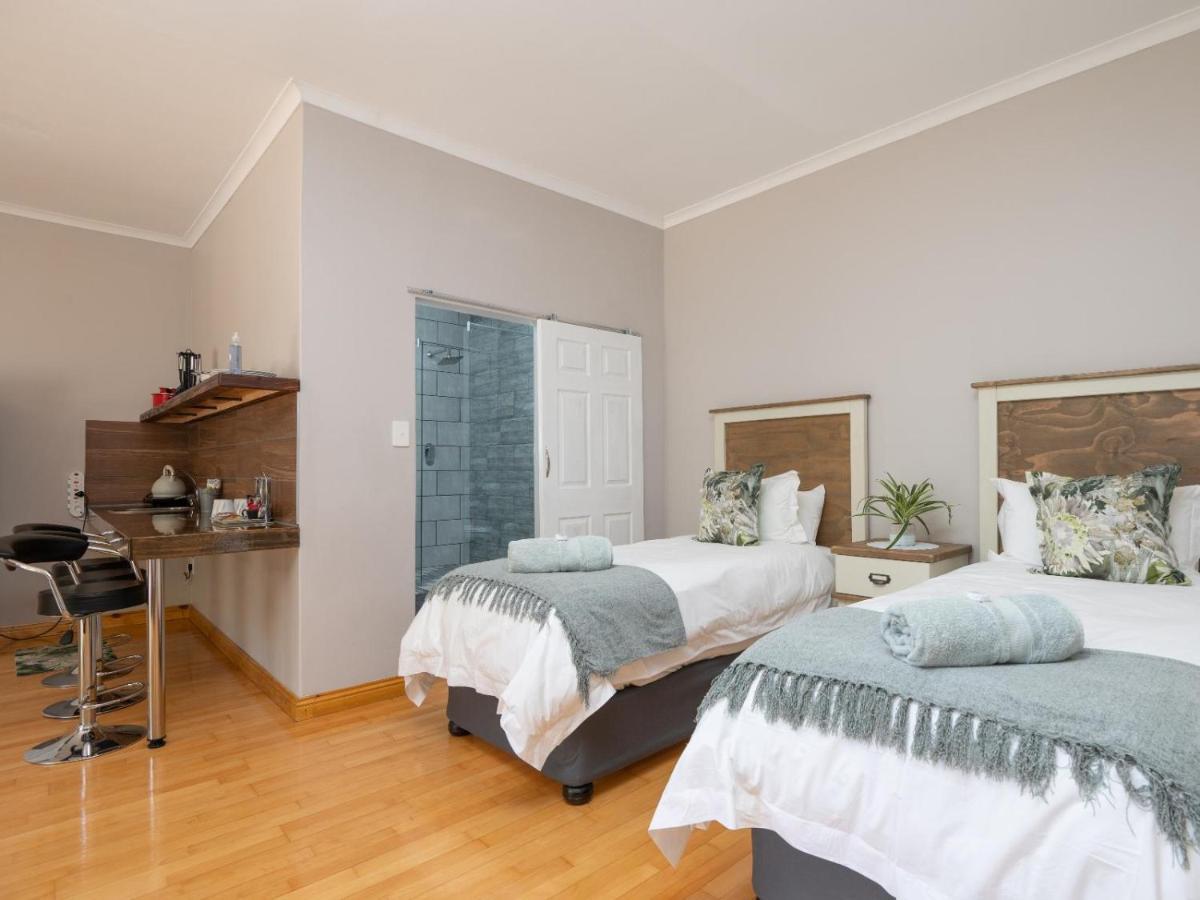 Opstal Gastehuis Potchefstroom Kültér fotó