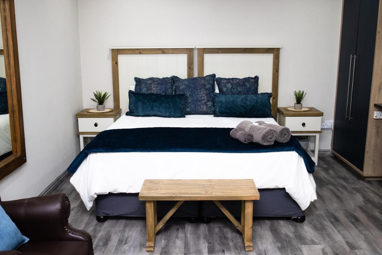 Opstal Gastehuis Potchefstroom Kültér fotó
