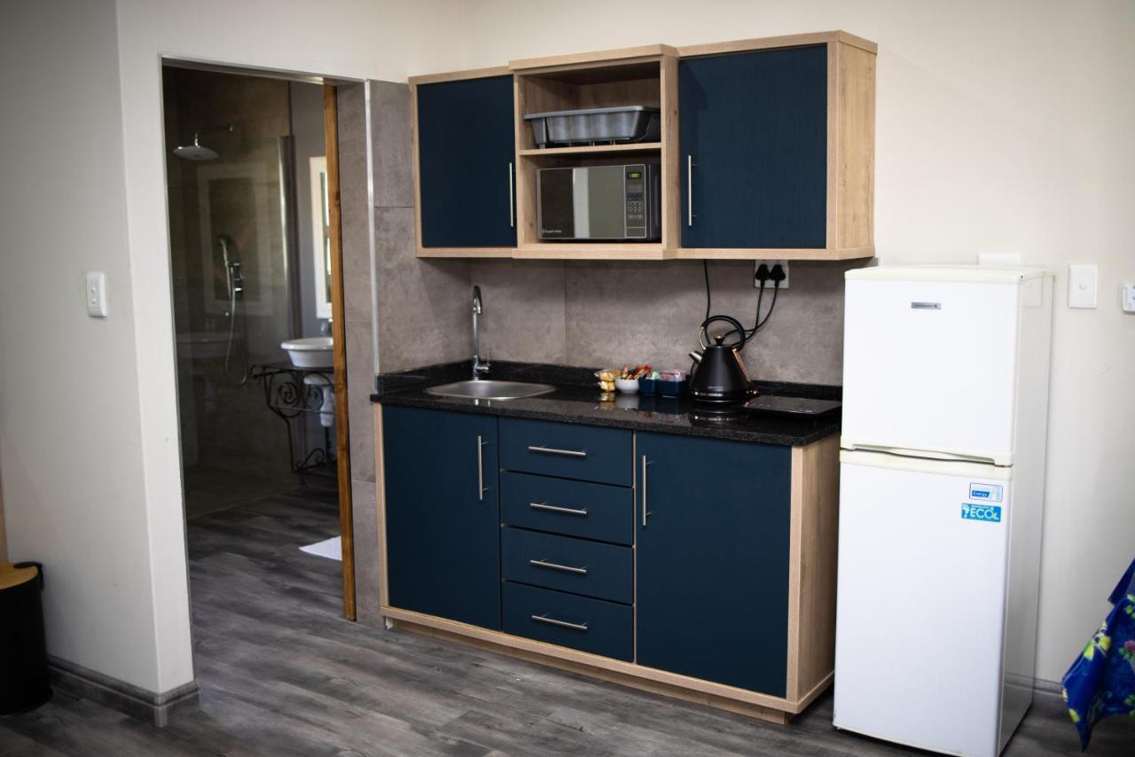 Opstal Gastehuis Potchefstroom Kültér fotó
