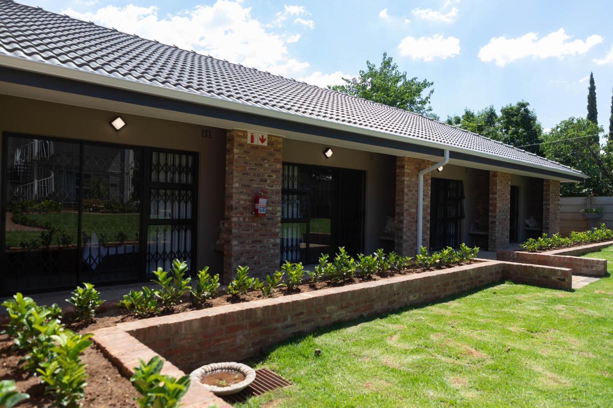 Opstal Gastehuis Potchefstroom Kültér fotó